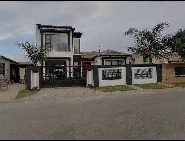 4 BEDROOM PROPERTY TO RENT IN FLEURHOF